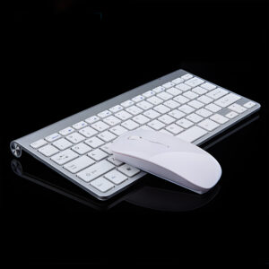 BEZPRZEWODOWA KLAWIATURA SLIM ZESTAW Z MYSZKĄ i8 - obrazek 2